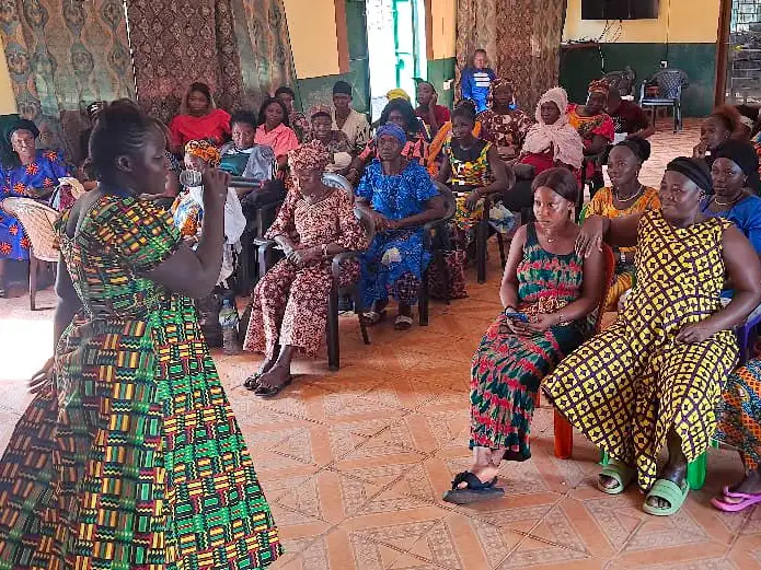 Africa - Mozambique - Women's community outreach