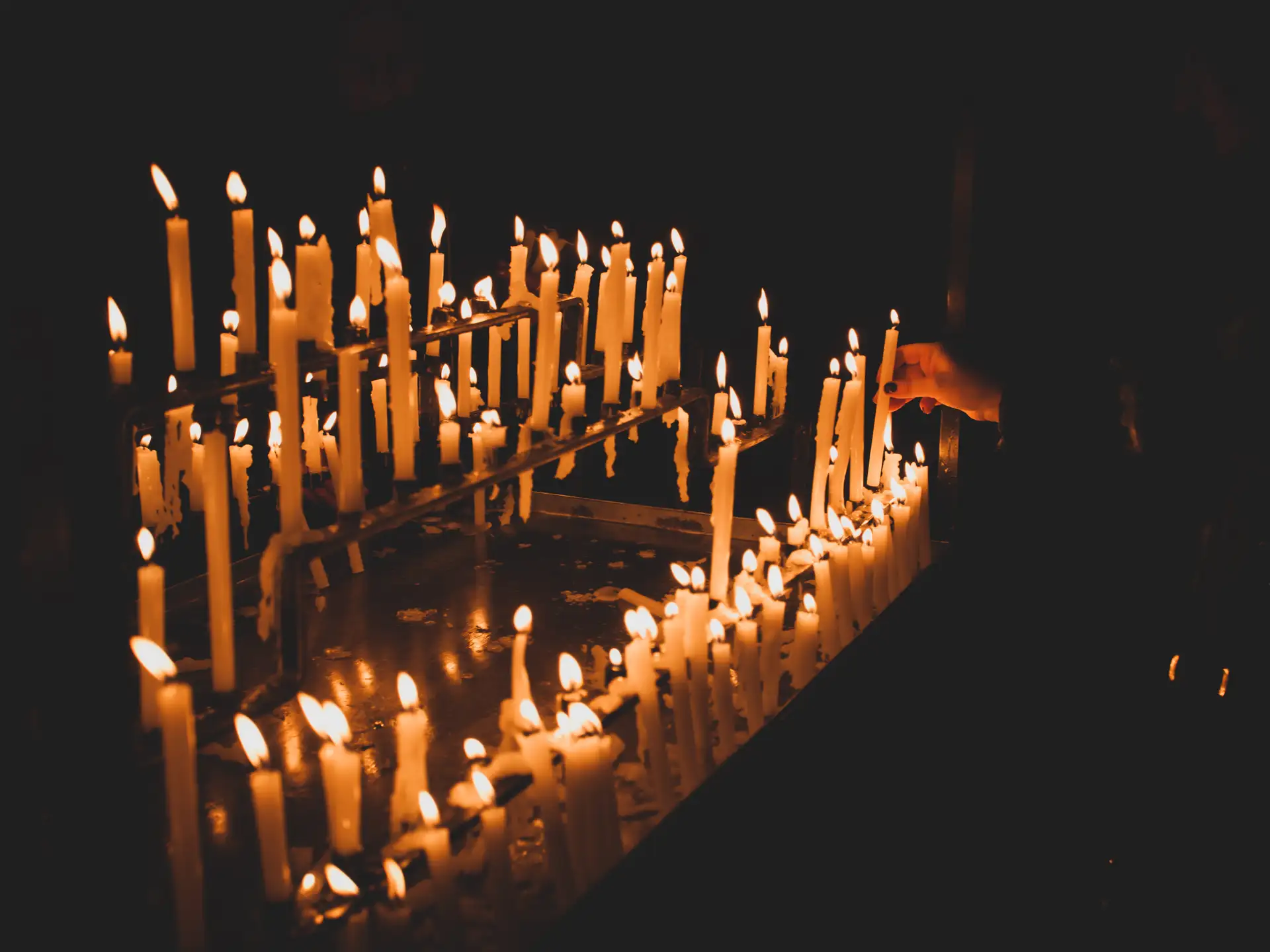 Middle East prayer - candle image